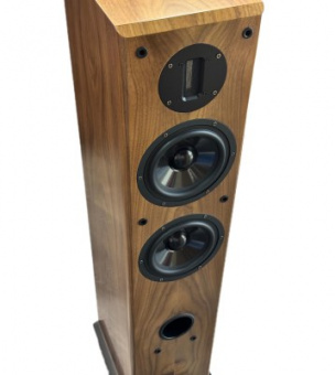 Aurum Cantus 620 walnut